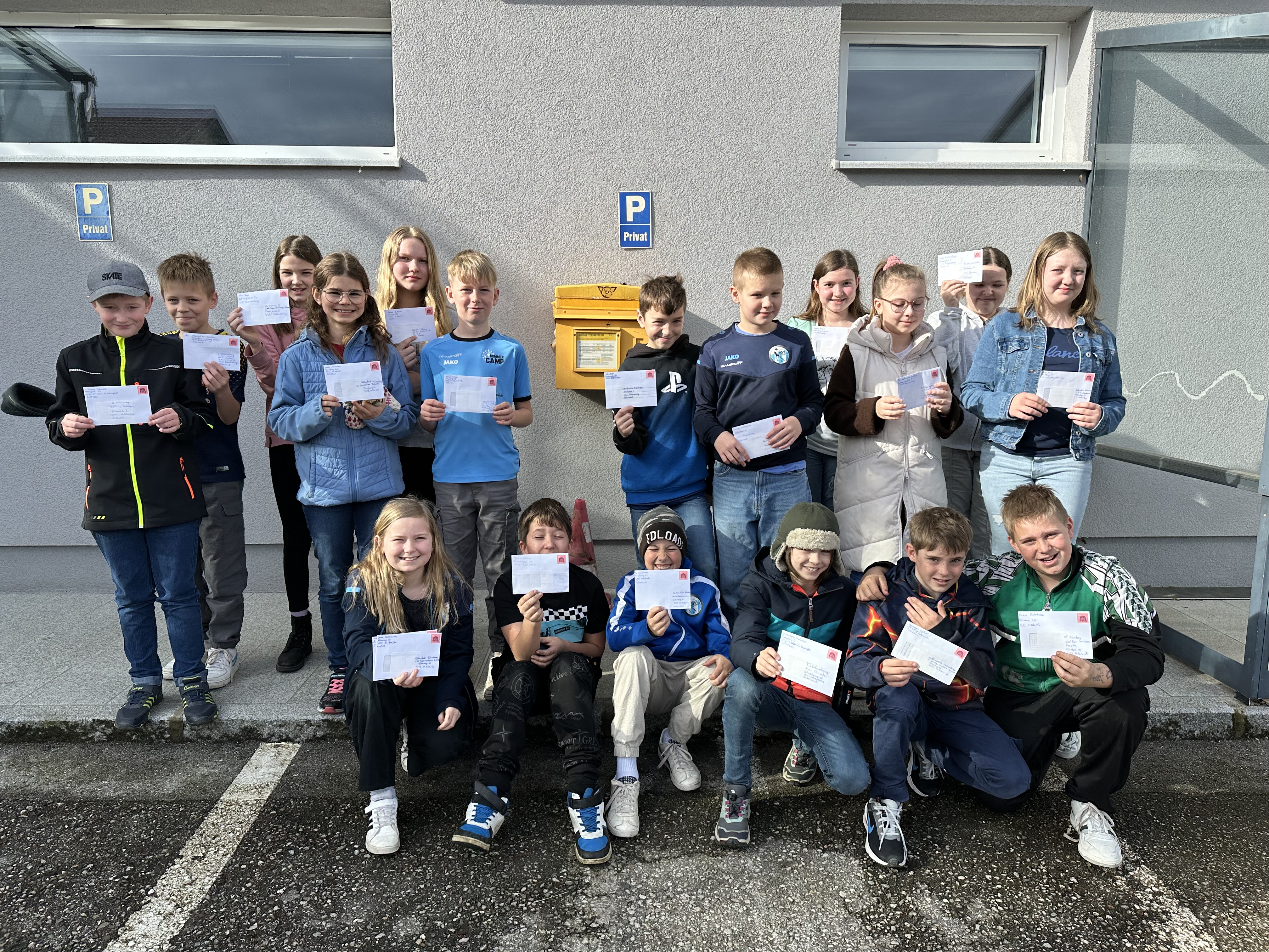 Die 1.Klassen schreiben einen Brief